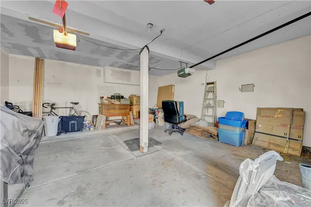 $299,000 | 639 Pepper Tree Circle, Henderson, NV 89014