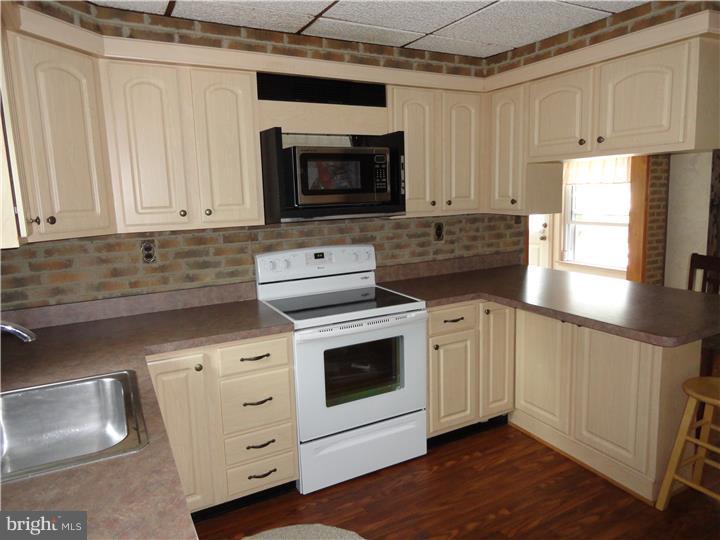 44 Matthews Road Newark, DE 19713 - Photo 9 of 19 Kitchen