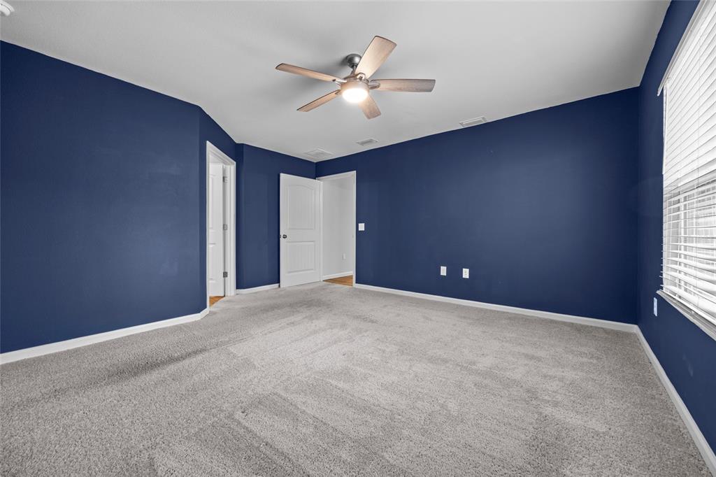 20105 Northwest 247th Street High Springs, FL 32643 - Photo 10 of 26 a view of an empty room with a window