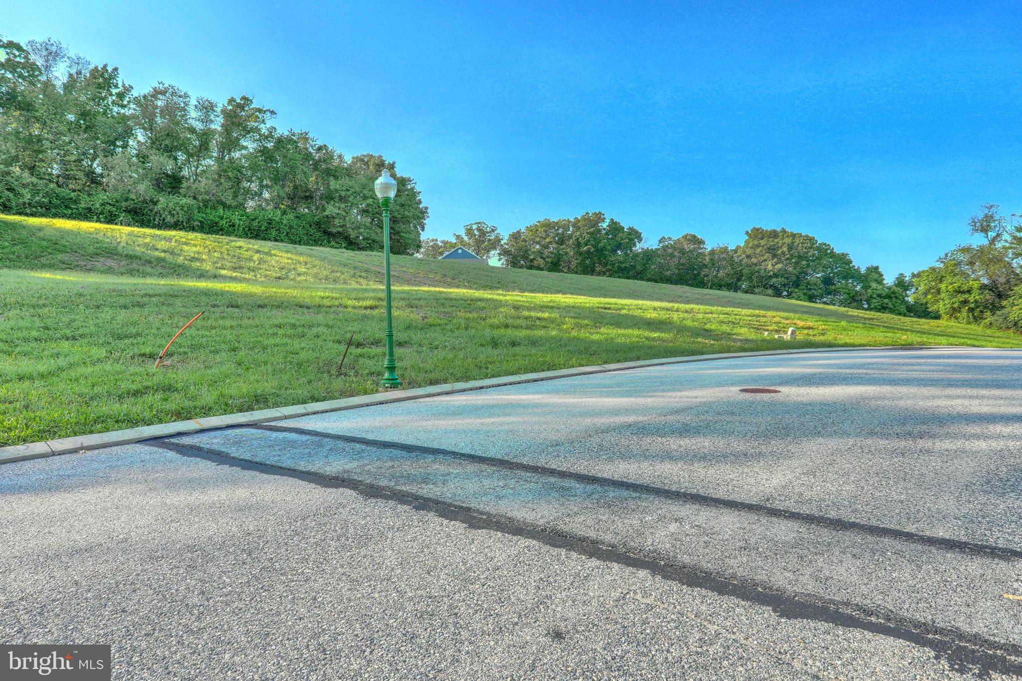 210 Hauer Terrace, Unit 186 Spring Grove, PA 17362 - Photo 22 of 30 Gallery Image 22