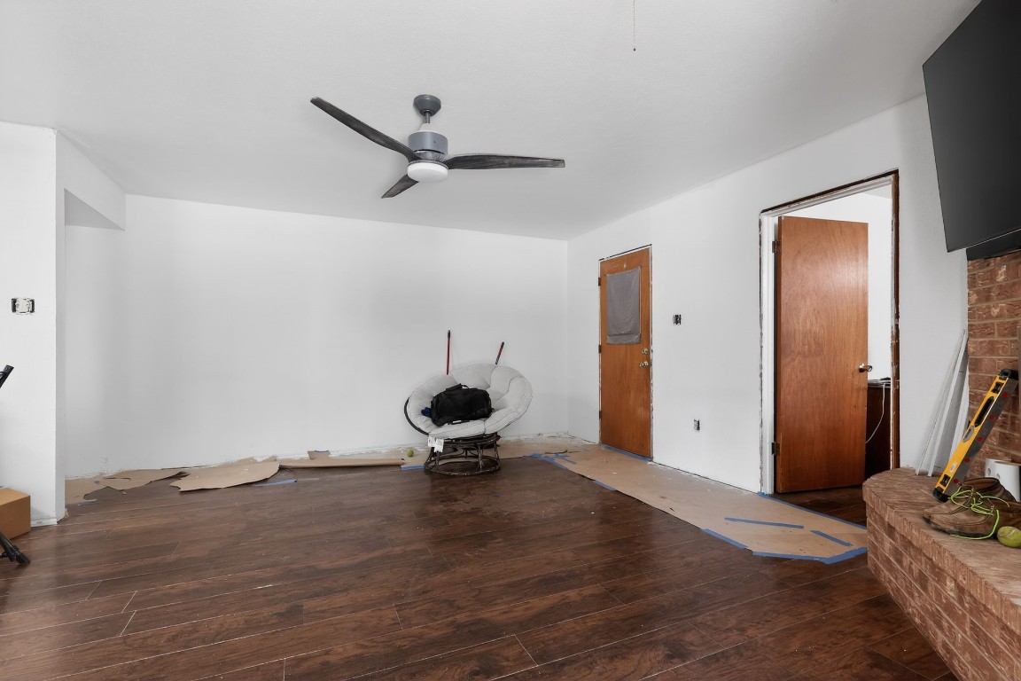 2709 Rebecca Drive Big Spring, TX 79720 - Photo 26 of 50 a view of room with wooden floor and windows