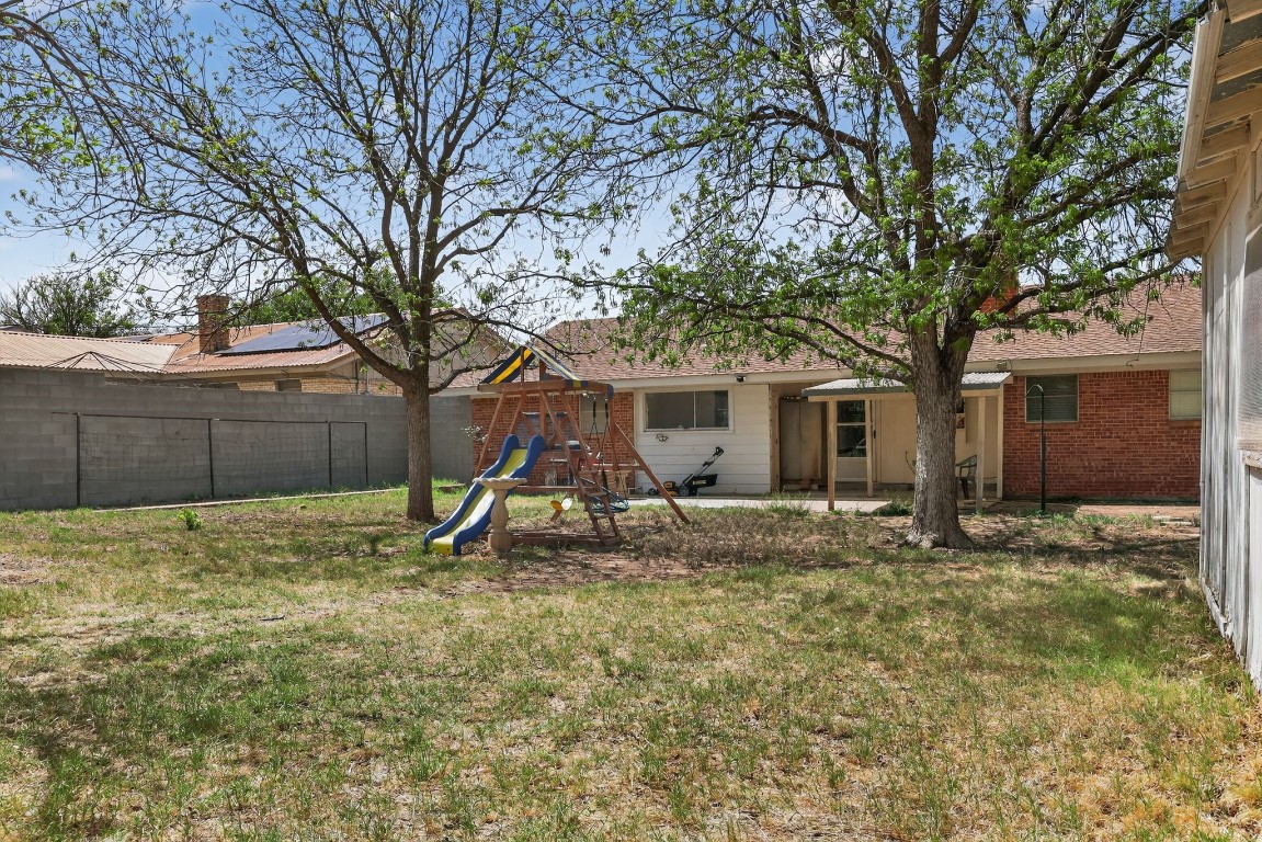 2709 Rebecca Drive Big Spring, TX 79720 - Photo 4 of 50