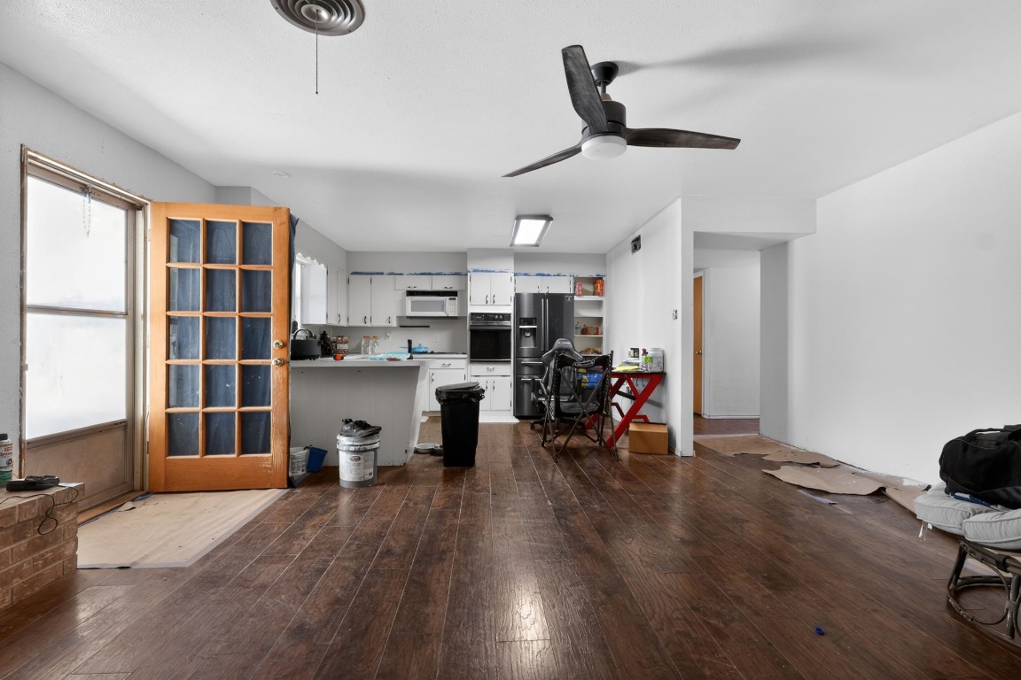 2709 Rebecca Drive Big Spring, TX 79720 - Photo 49 of 50 a view of a livingroom with workspace and a window