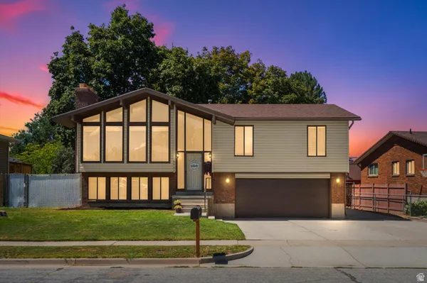 $425,000 | 5521 South 2950th Street West, Roy, UT 84067