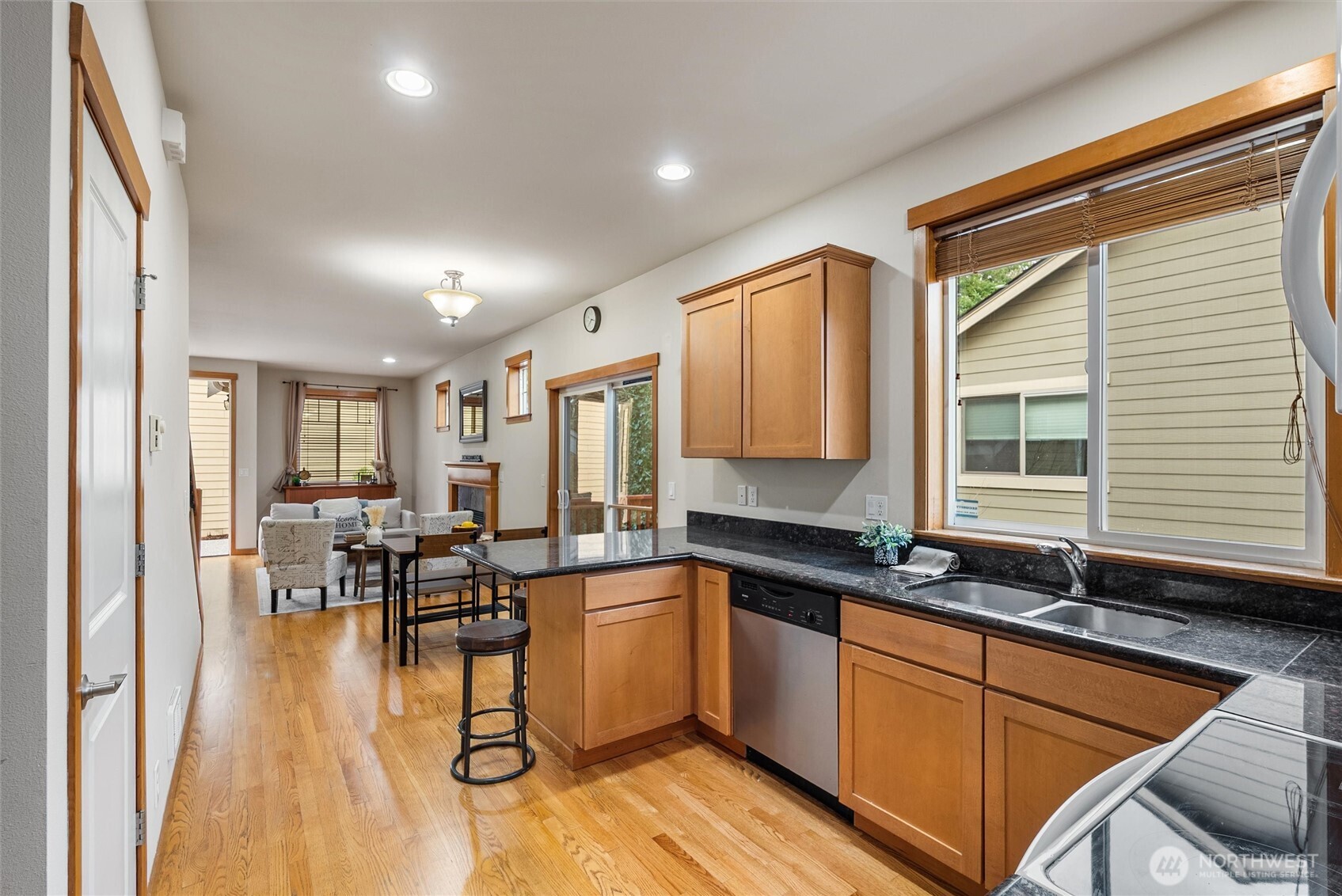 5110 153rd Place Southwest, Unit A Edmonds, WA 98026 - Photo 12 of 37