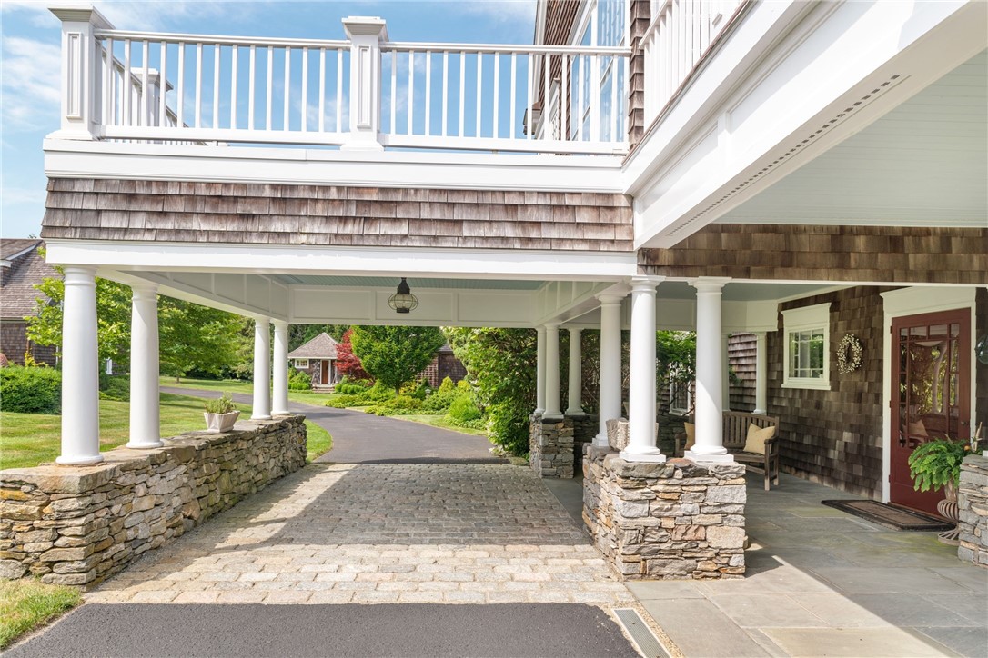 340 East Shore Road Jamestown, RI 02835 - Photo 22 of 50 PORTE COCHERE