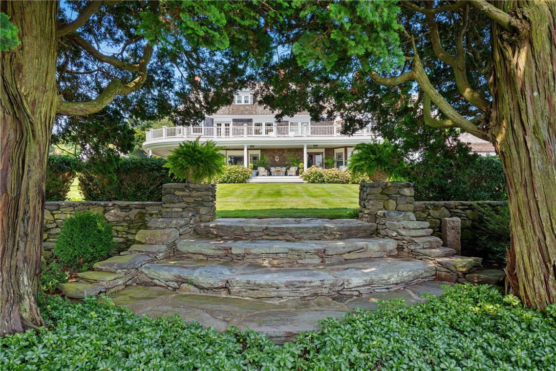 340 East Shore Road Jamestown, RI 02835 - Photo 10 of 50