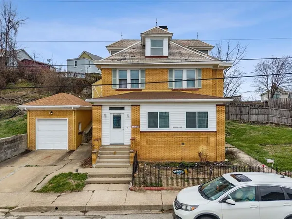 $250,000 | 701 Cowan Avenue, Jeannette, PA 15644