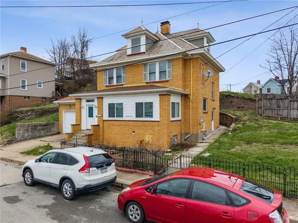 $250,000 | 701 Cowan Avenue, Jeannette, PA 15644