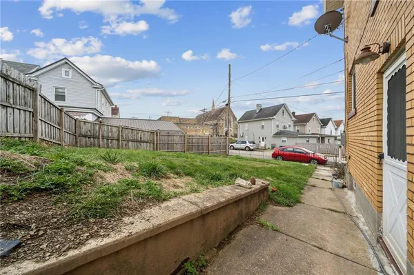 $250,000 | 701 Cowan Avenue, Jeannette, PA 15644
