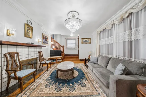 $250,000 | 701 Cowan Avenue, Jeannette, PA 15644