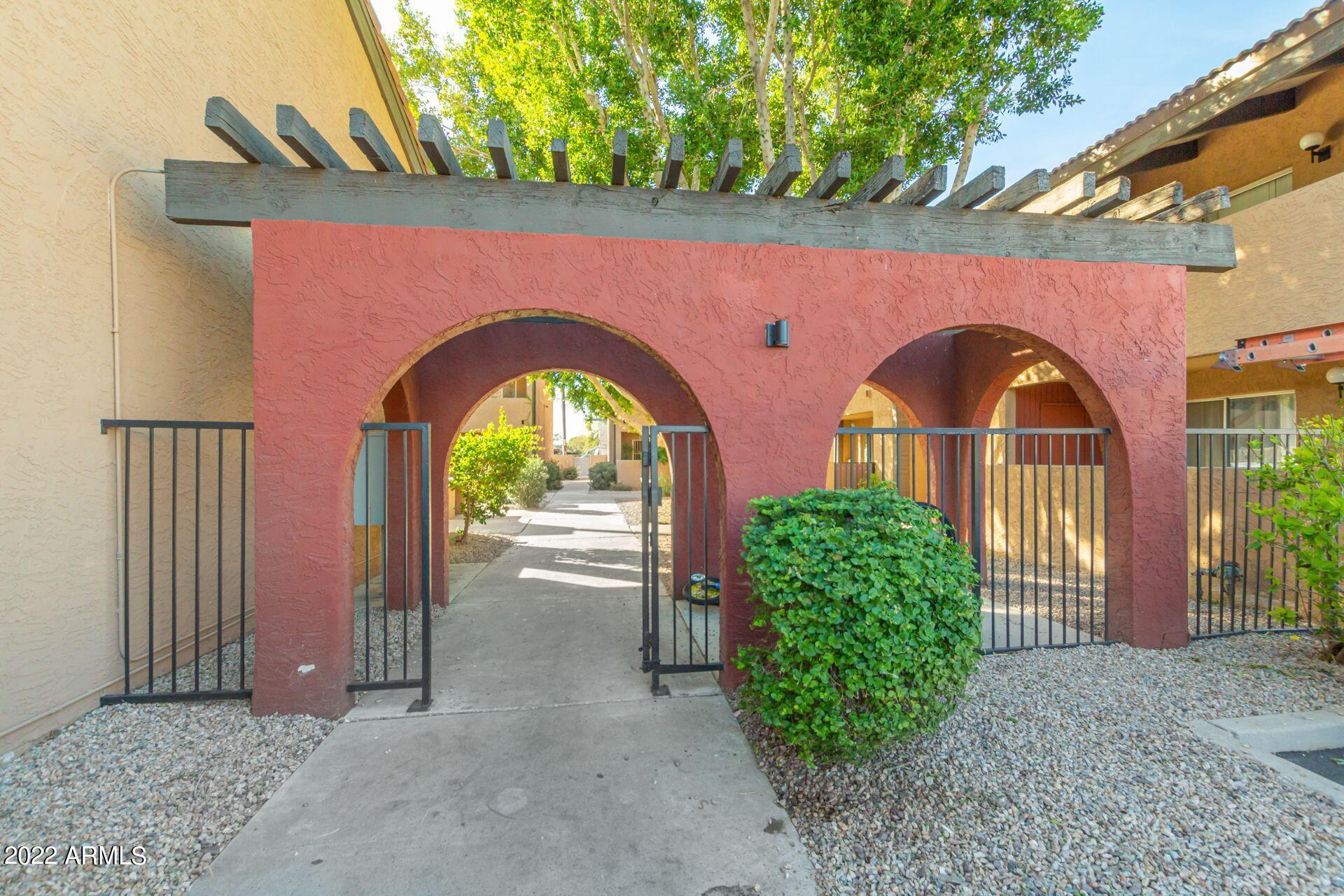 2040 South Rural Road, Unit A Tempe, AZ 85282 - Photo 4 of 16 uwGkn50s