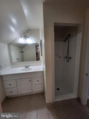 $3,000 | 3279 South Stafford Street, Unit B1, Arlington, VA 22206