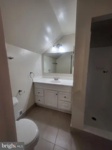 $3,000 | 3279 South Stafford Street, Unit B1, Arlington, VA 22206