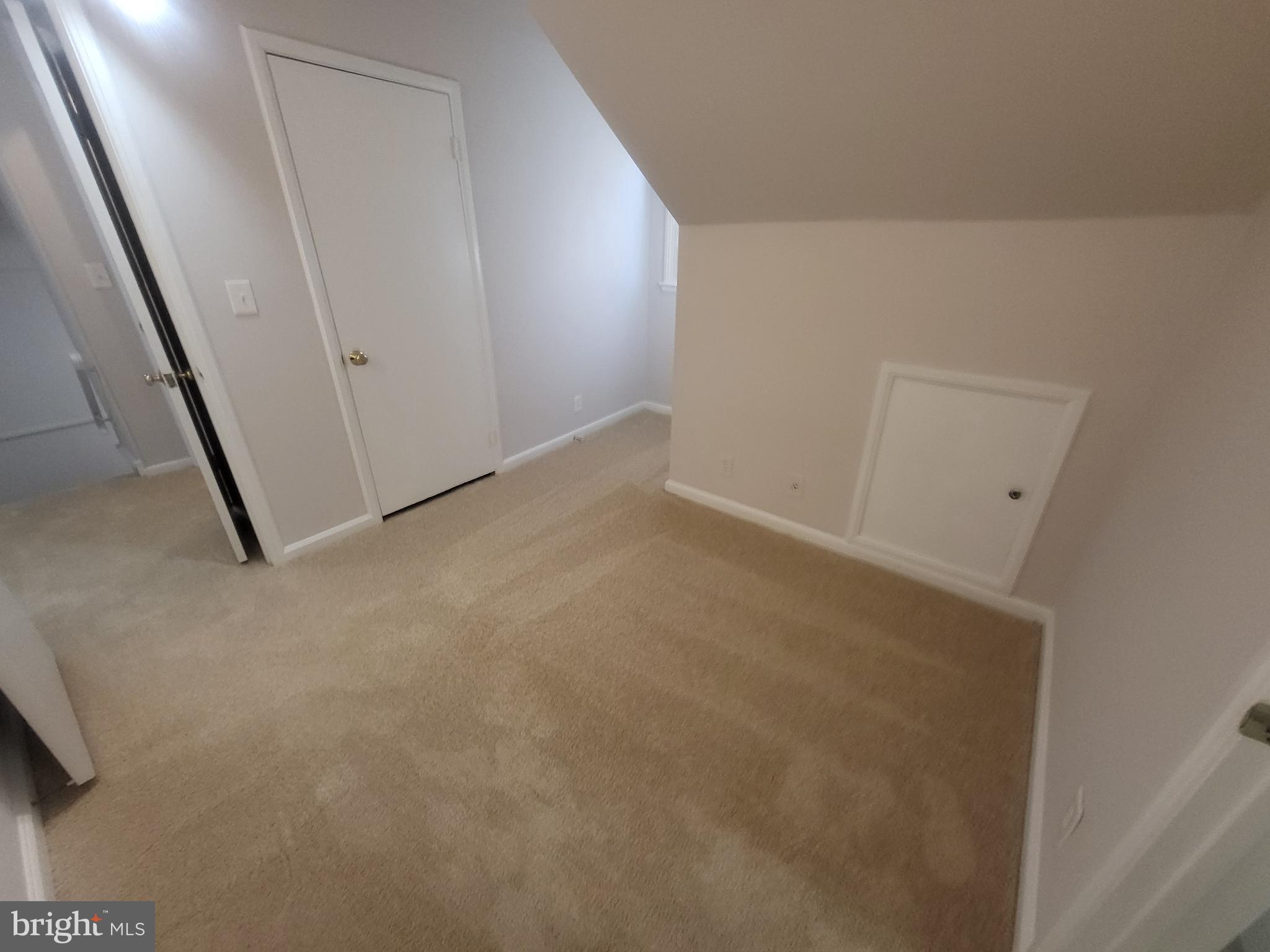 3279 South Stafford Street, Unit B1 Arlington, VA 22206 - Photo 32 of 39 a view of an empty room