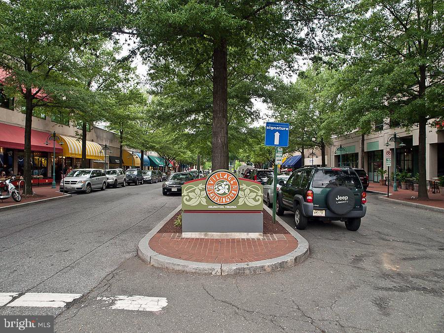 3279 South Stafford Street, Unit B1 Arlington, VA 22206 - Photo 35 of 39 a view of street with parked cars