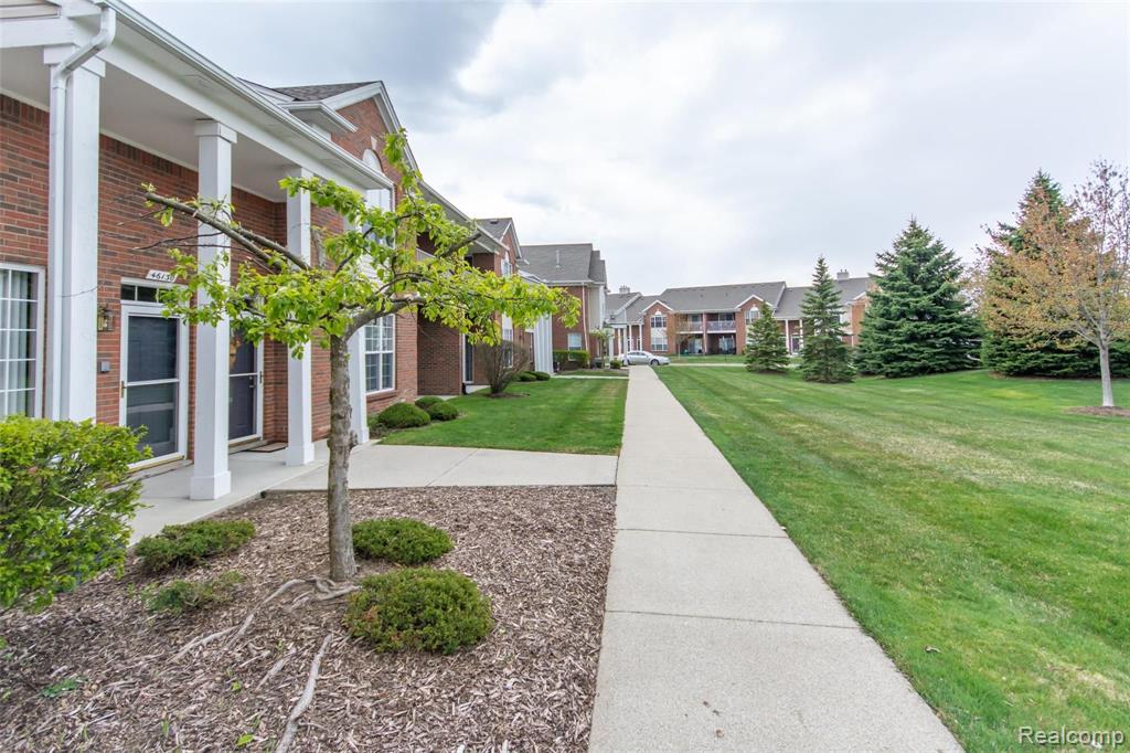 46130 Rhodes Drive Macomb, MI 48044 - Photo 16 of 16 Gallery Image 16