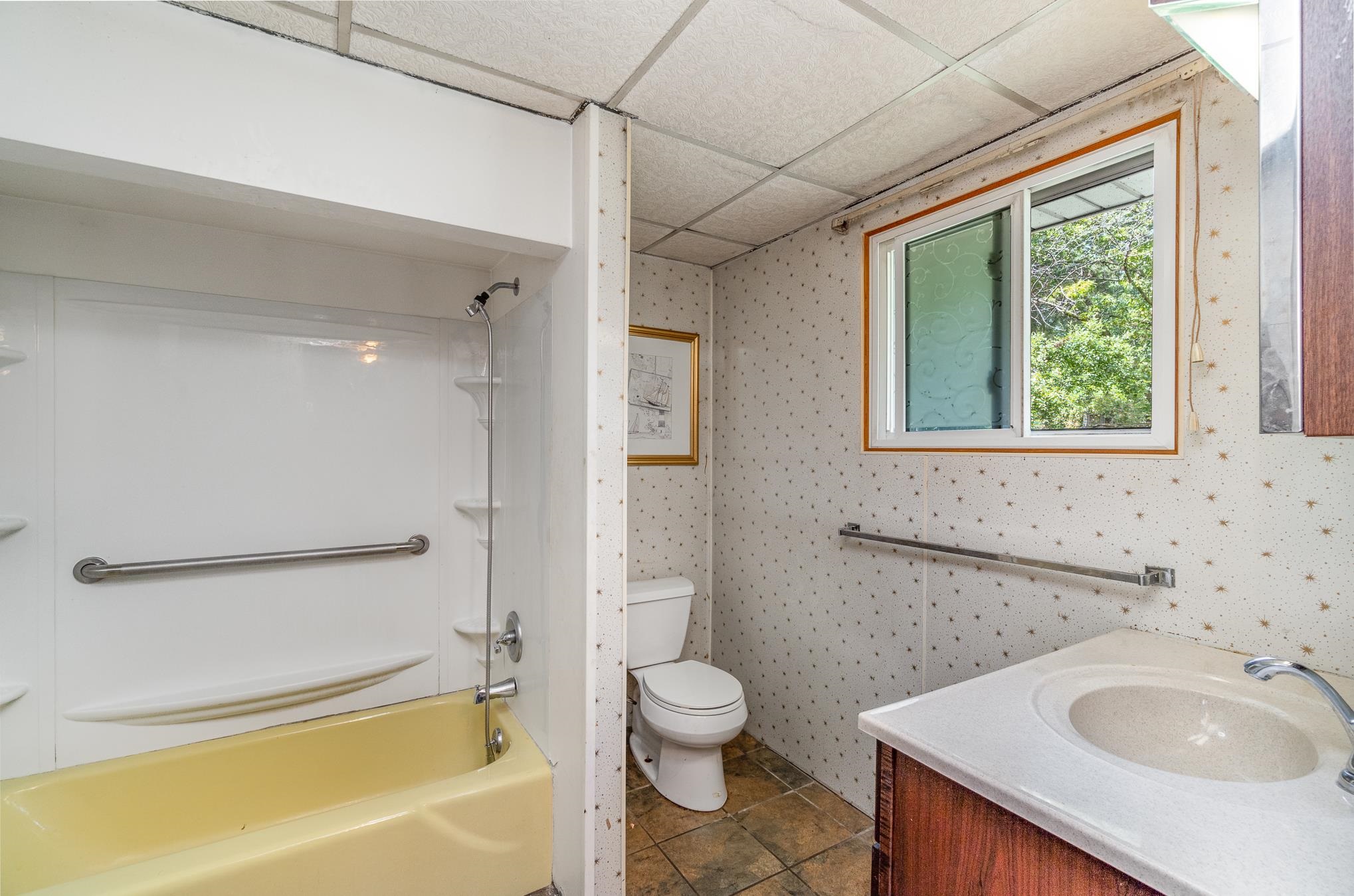810 Bay Road Bay City, MI 48706 - Photo 19 of 28 Gallery Image 19