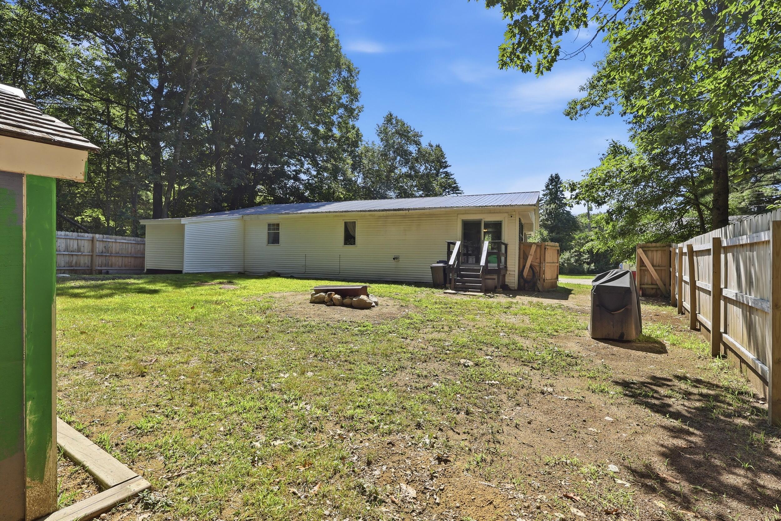 37 Shaw Road New Gloucester, ME 04260 - Photo 41 of 63 12_breauxmediaco_012