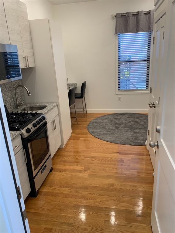 9 6th Street, Unit 4 Chelsea, MA 02150 - Photo 8 of 13 Gallery Image 8