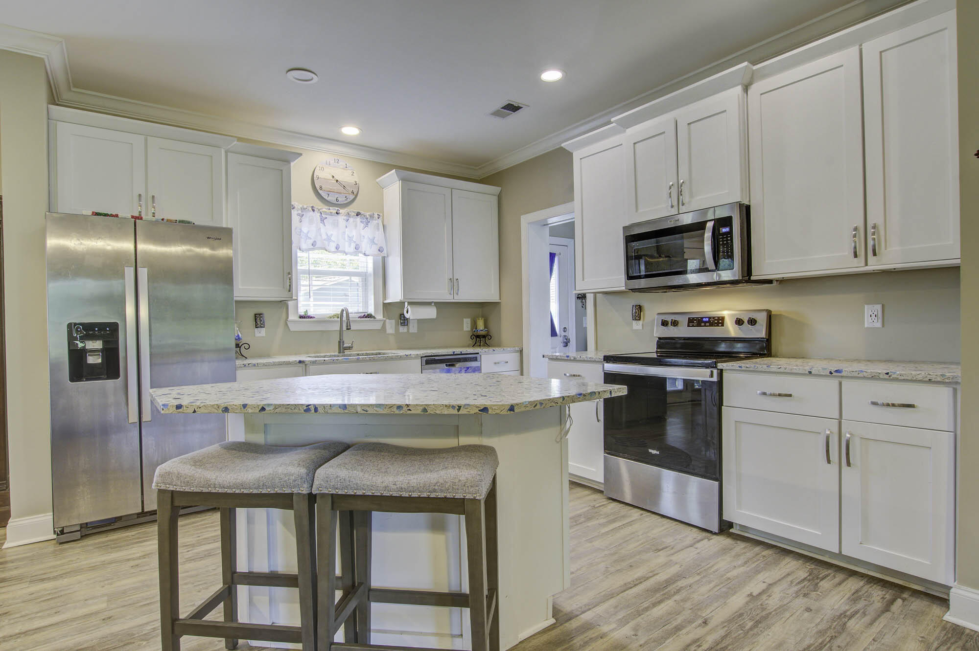 6450 Simmons Bluff Road Meggett, SC 29449 - Photo 6 of 21 6450 (14)