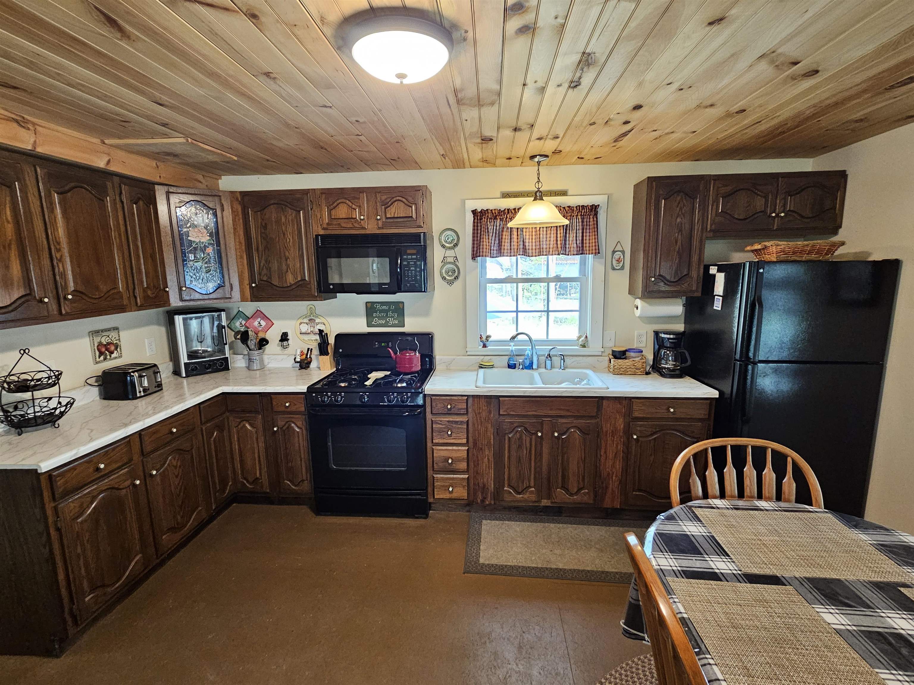48 Pine Hill Road Warren, NH 03279 - Photo 7 of 41