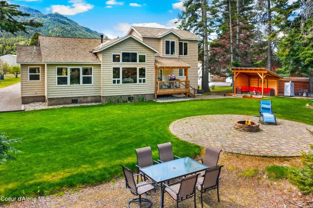 $1,500,000 | 241 North River Lake Drive, Clark Fork, ID 83811