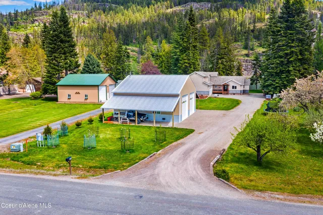 $1,500,000 | 241 North River Lake Drive, Clark Fork, ID 83811