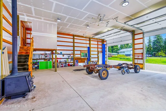 $1,500,000 | 241 North River Lake Drive, Clark Fork, ID 83811