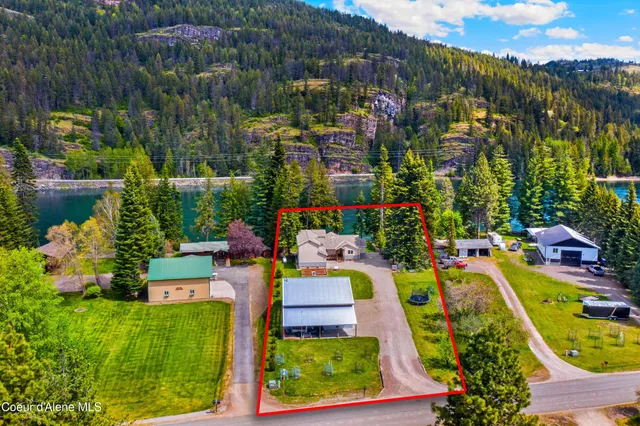 $1,500,000 | 241 North River Lake Drive, Clark Fork, ID 83811