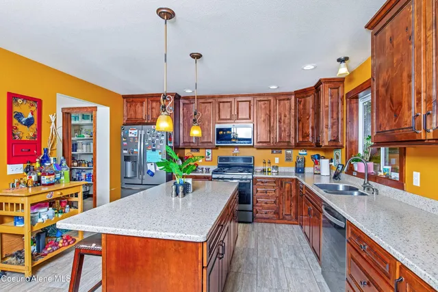 $1,500,000 | 241 North River Lake Drive, Clark Fork, ID 83811