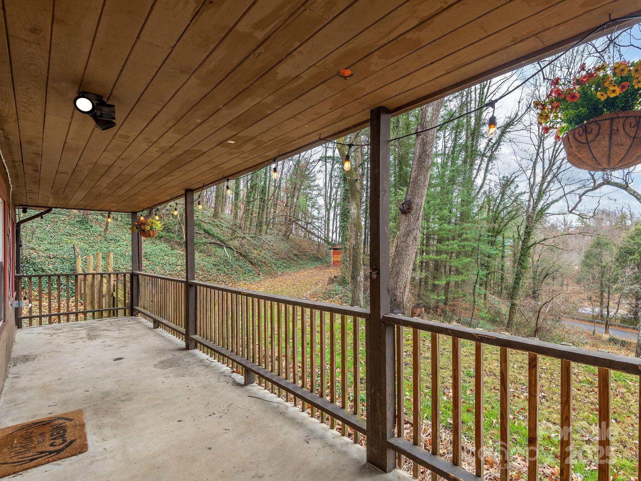 32 Saunooke Road Asheville, NC 28805 - Photo 15 of 17 a view of a porch