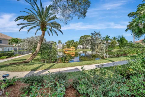 $1,600,000 | 1427 Southwest 23rd Street, Fort Lauderdale, FL 33315