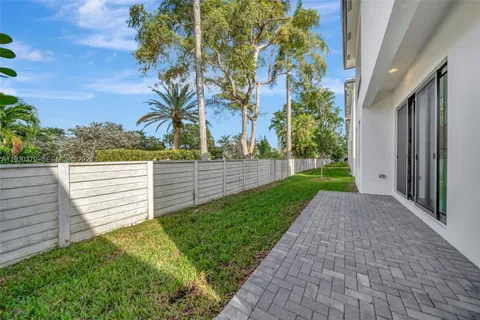 $1,600,000 | 1427 Southwest 23rd Street, Fort Lauderdale, FL 33315