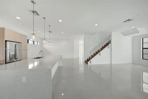 $1,600,000 | 1427 Southwest 23rd Street, Fort Lauderdale, FL 33315