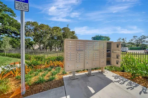 $1,600,000 | 1427 Southwest 23rd Street, Fort Lauderdale, FL 33315