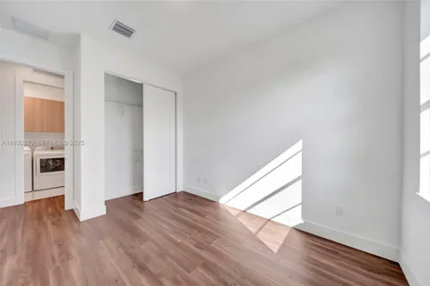 $1,600,000 | 1427 Southwest 23rd Street, Fort Lauderdale, FL 33315