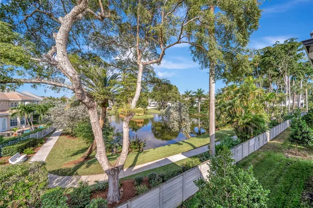 $1,600,000 | 1427 Southwest 23rd Street, Fort Lauderdale, FL 33315