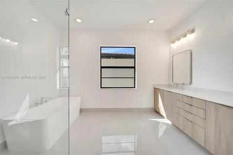 $1,600,000 | 1427 Southwest 23rd Street, Fort Lauderdale, FL 33315