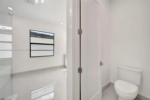 $1,600,000 | 1427 Southwest 23rd Street, Fort Lauderdale, FL 33315