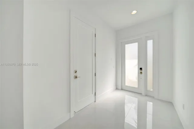 $1,600,000 | 1427 Southwest 23rd Street, Fort Lauderdale, FL 33315