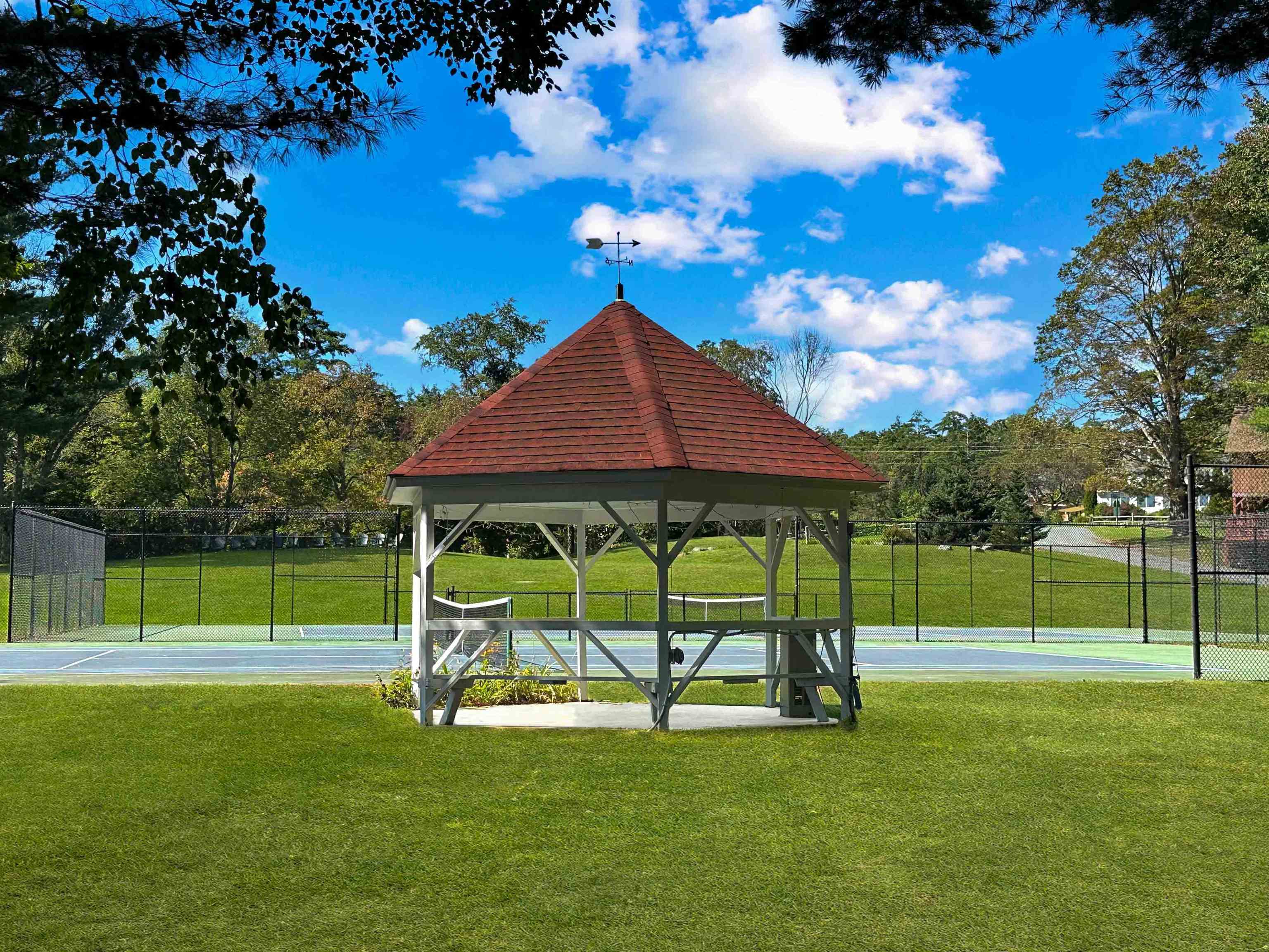 247 Sugarhouse Road New London, NH 03257 - Photo 18 of 24 Gallery Image 18