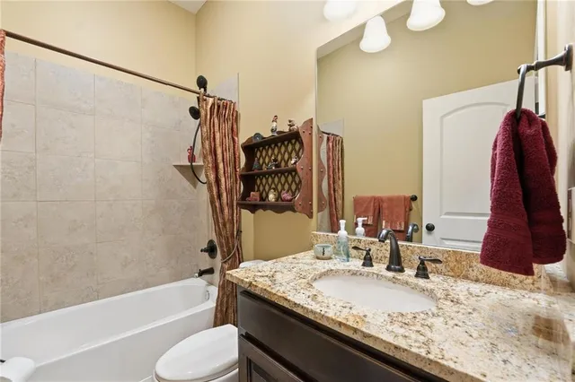 $648,000 | 11792 West 144th Place, Olathe, KS 66062