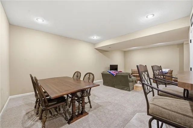 $648,000 | 11792 West 144th Place, Olathe, KS 66062