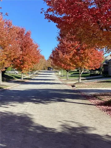 $648,000 | 11792 West 144th Place, Olathe, KS 66062