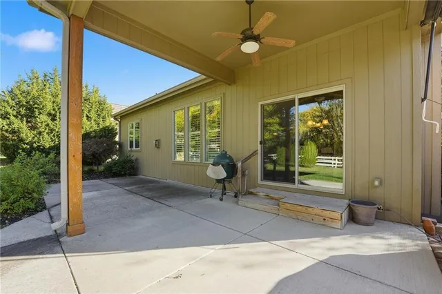 $648,000 | 11792 West 144th Place, Olathe, KS 66062