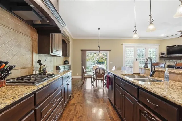 $648,000 | 11792 West 144th Place, Olathe, KS 66062