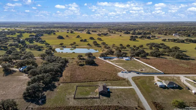 $379,000 | 118 Stallion Trail, Natalia, TX 78059