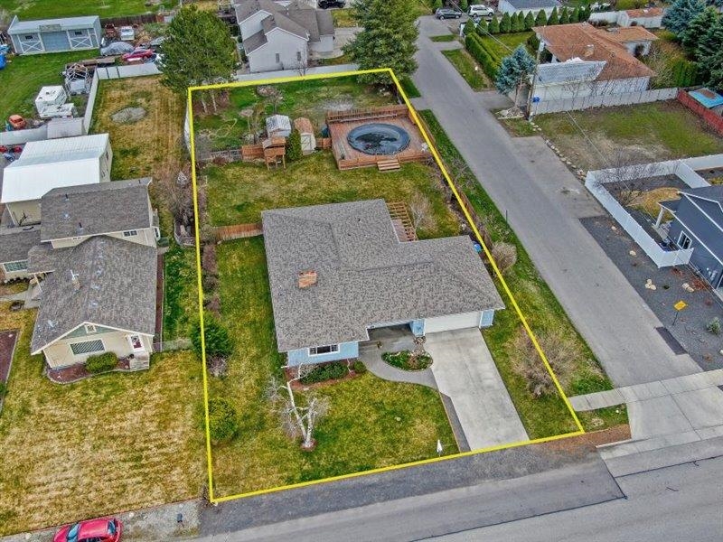 622 North Farr Road Spokane Valley, WA 99206 - Photo 2 of 47