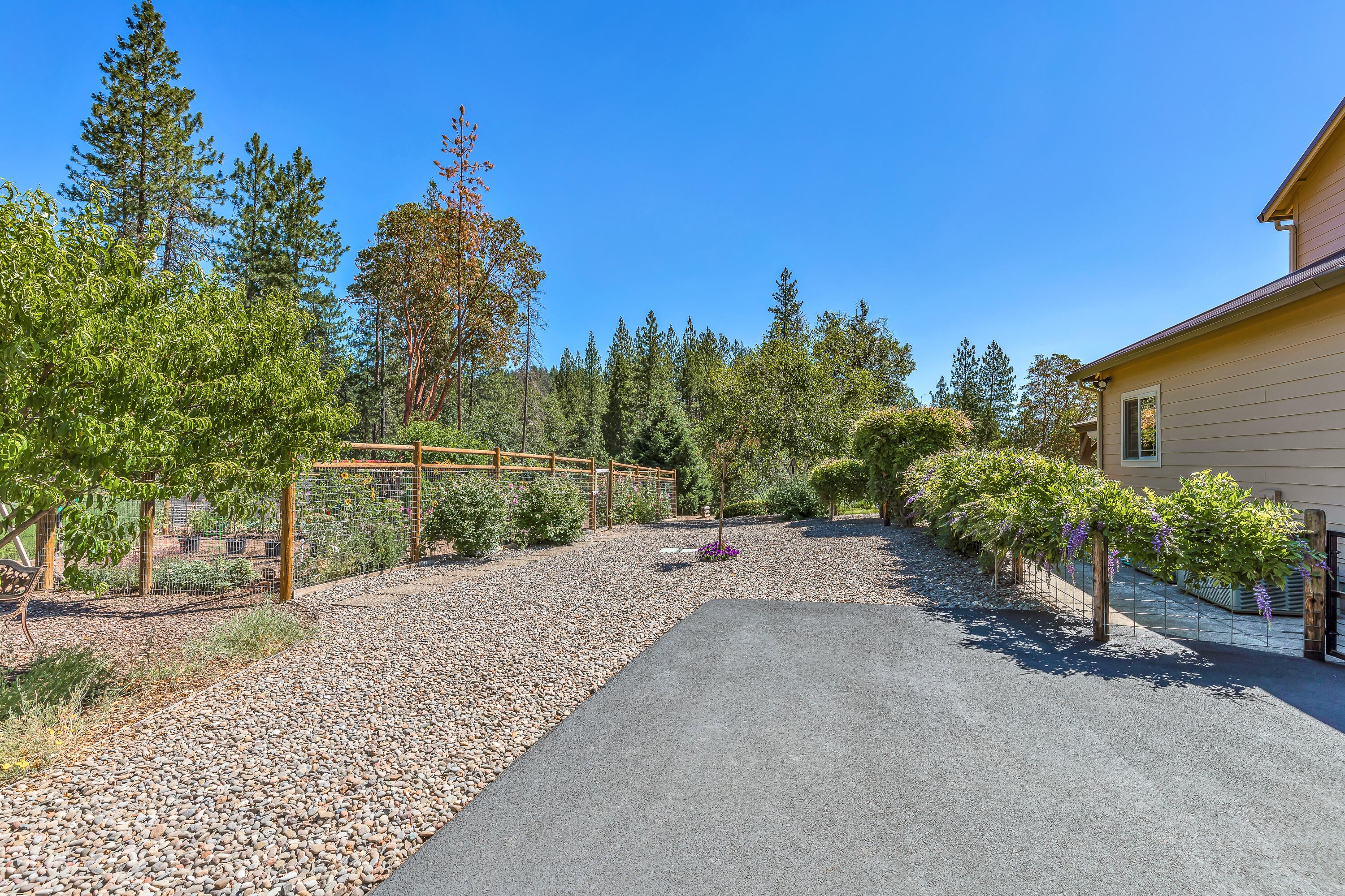 68 Busch Road Trail, OR 97541 - Photo 70 of 75 9R9A0877